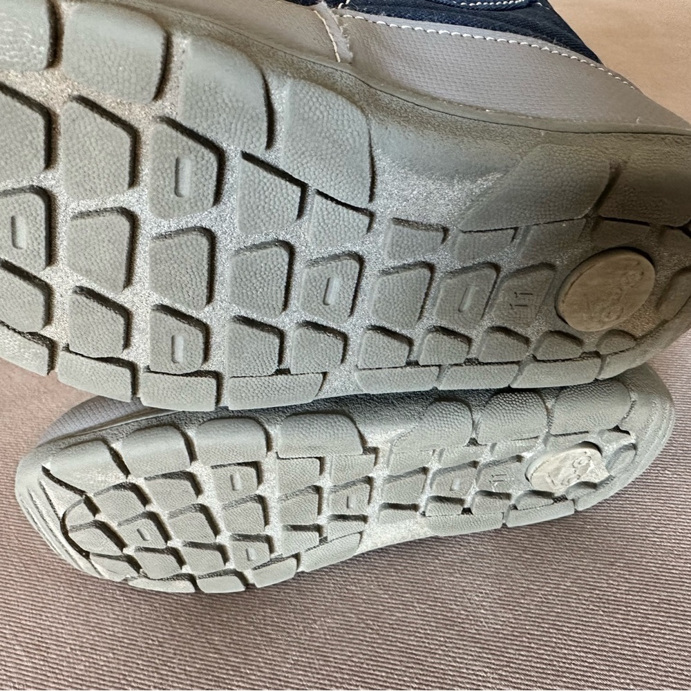 Kids Insulated Gray and Navy Blue Boots See Kai Run 11 toddlers. UEC with box - Picture 8 of 9